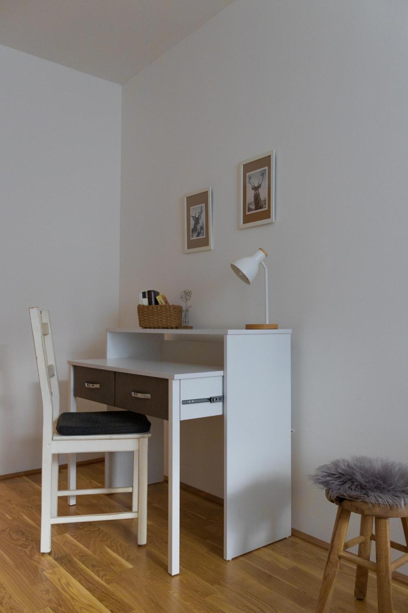 Danube City Lodge, Uptown, A/C Виена Екстериор снимка