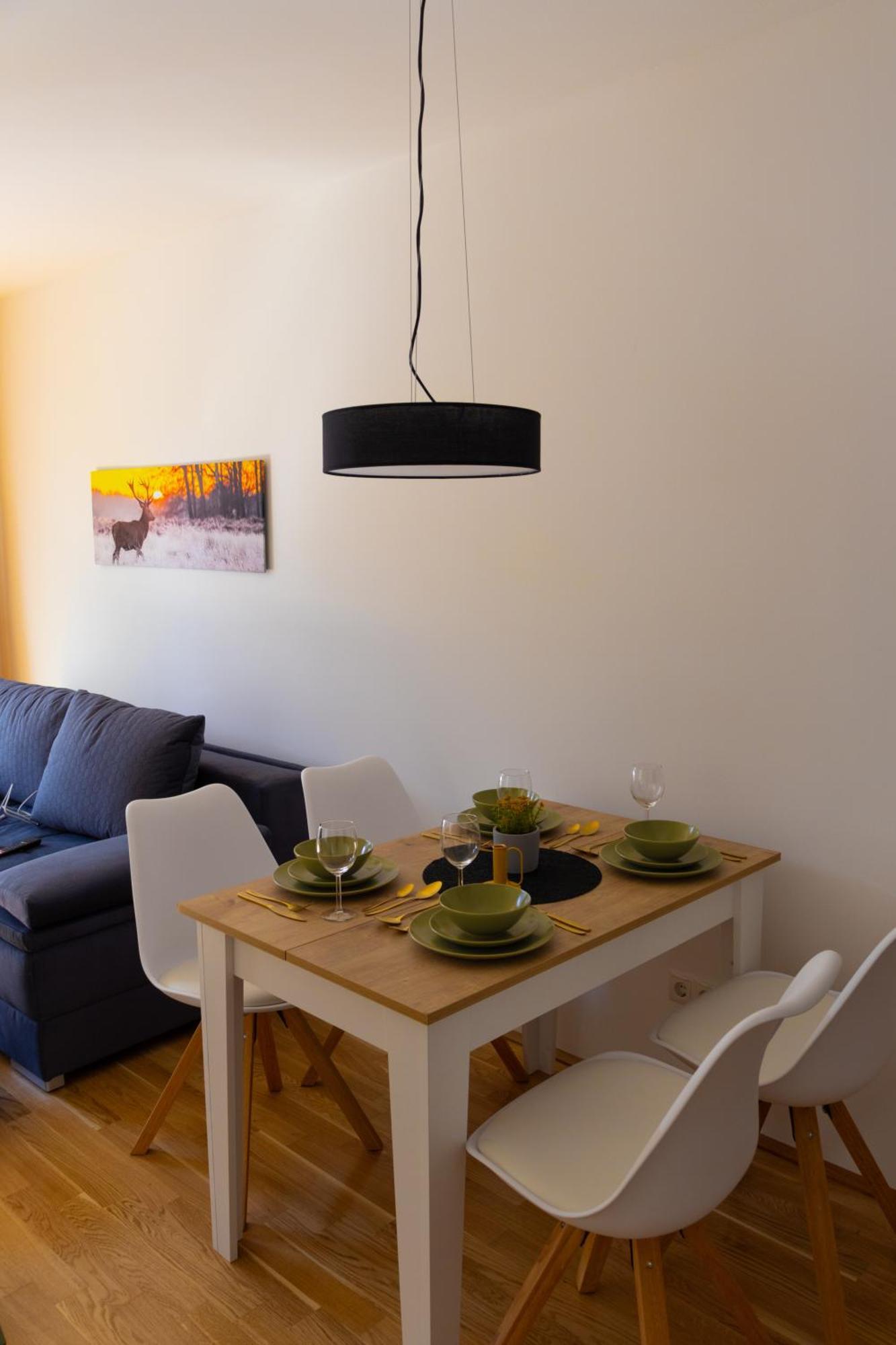 Danube City Lodge, Uptown, A/C Виена Екстериор снимка